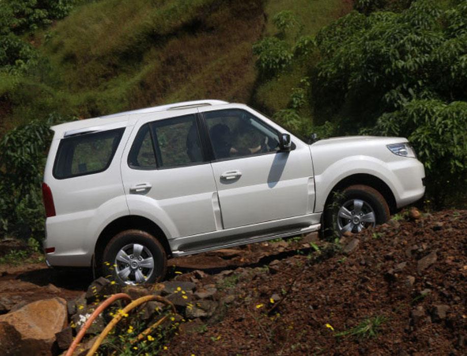 Tata Storme Features